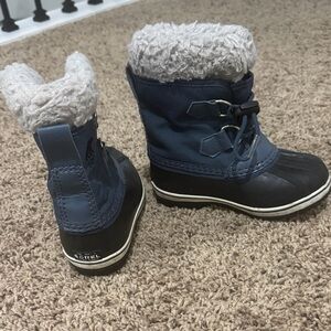 Sorel Kids Navy and Black Snow Boots